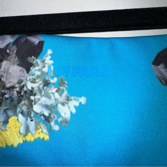 Ivy Park x Adidas Blue Floral Printed Striped Women Leggings Size M - Picture 8 of 14